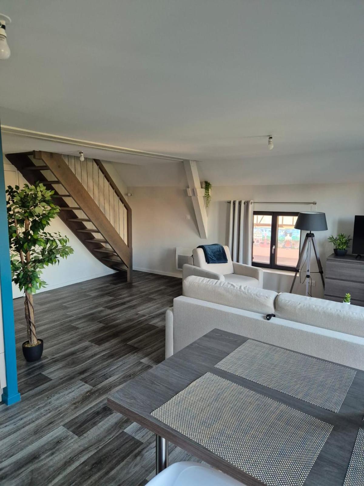 Appartement 2 Pieces Tout Confort, Aux Portes De Colmar Andolsheim Exterior photo